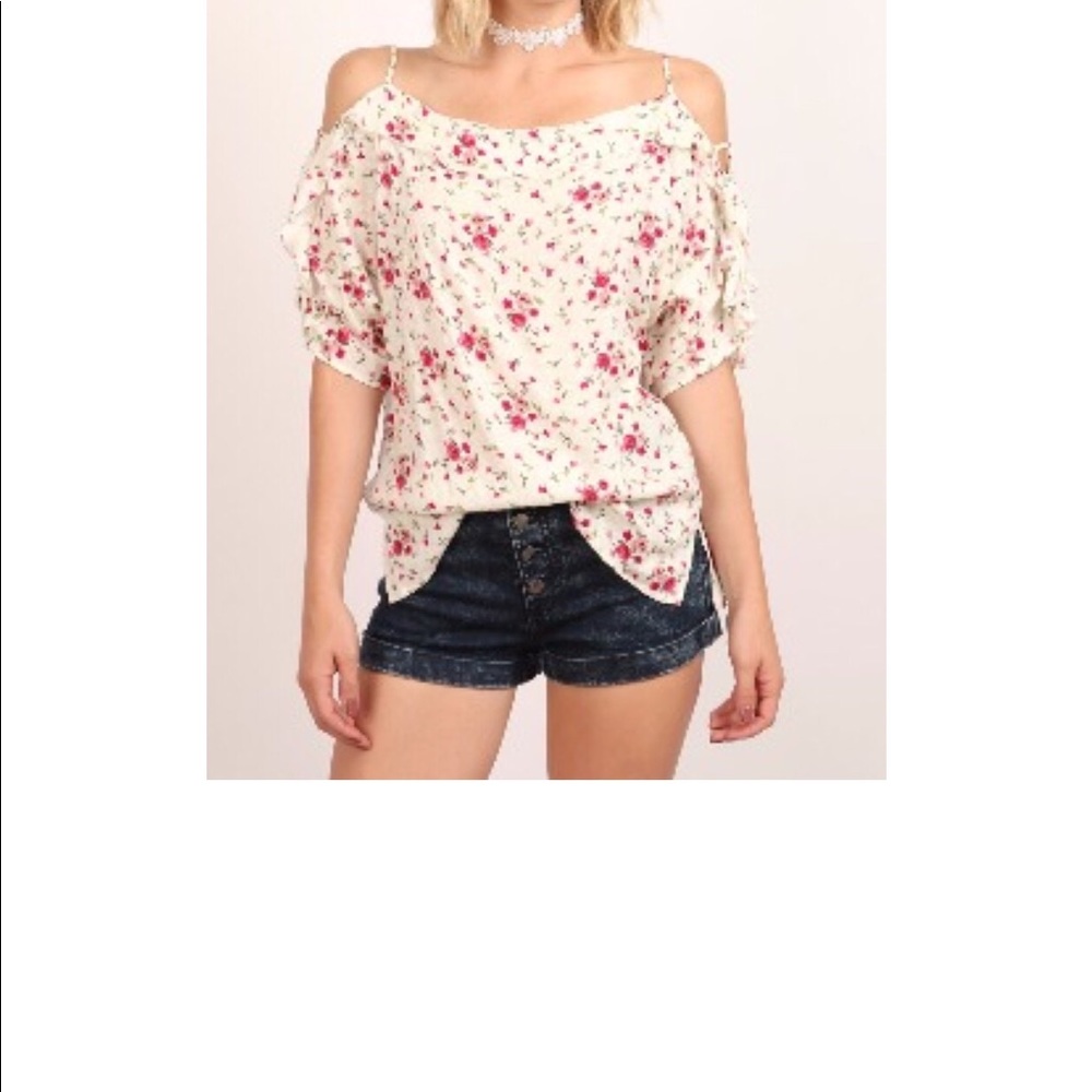 Cold shoulder floral Loose Top